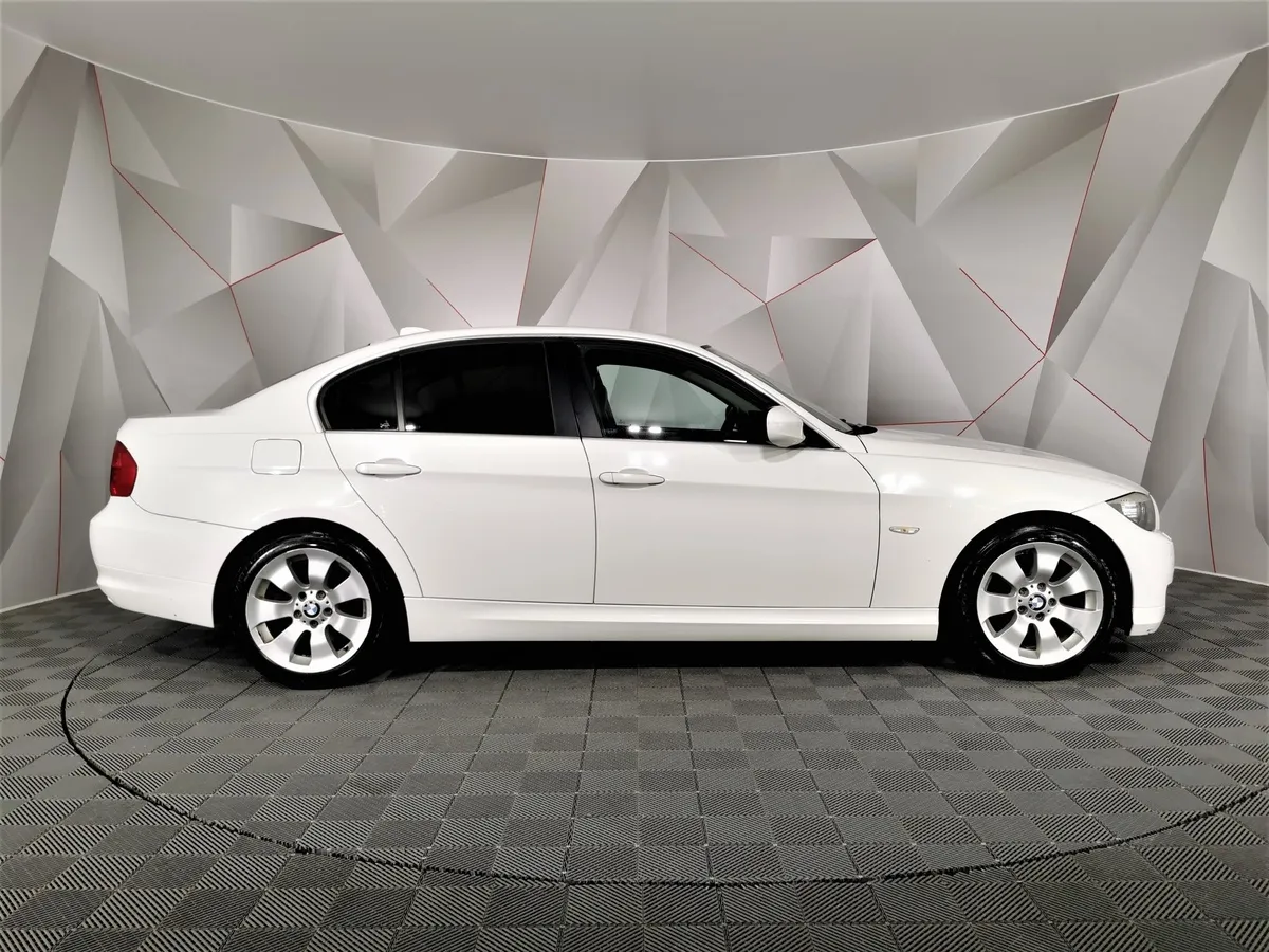 BMW 3 серия 320i AT (156 л.с.) Белый в АВИЛОН. Слайд №6