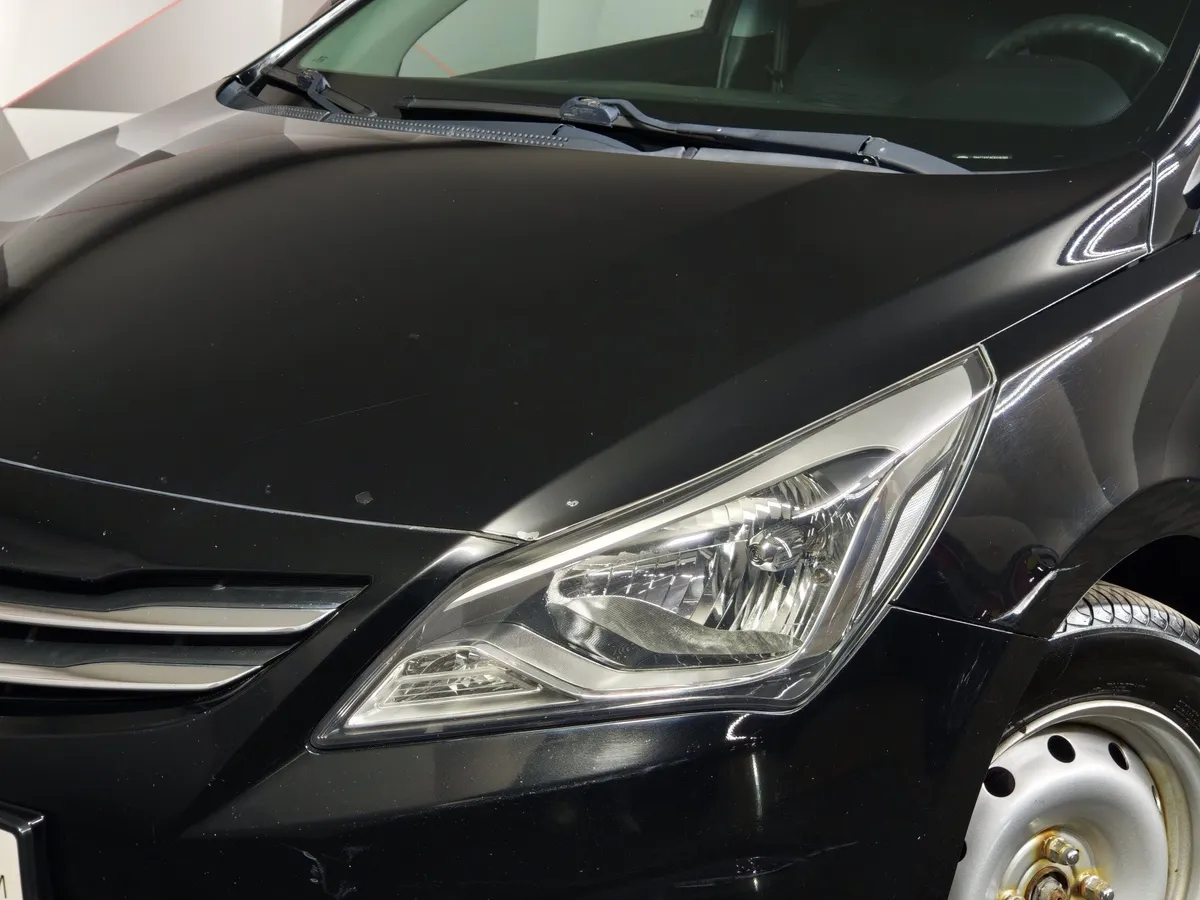 Hyundai Solaris 1.4 MT (107 л.с.) Comfort Черный в АВИЛОН. Слайд №10