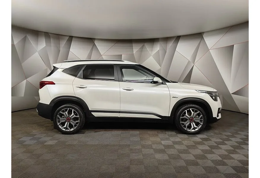 Kia Seltos 2.0 MPI 4WD IVT (149 л.с.) Style Белый в АВИЛОН. Слайд №6