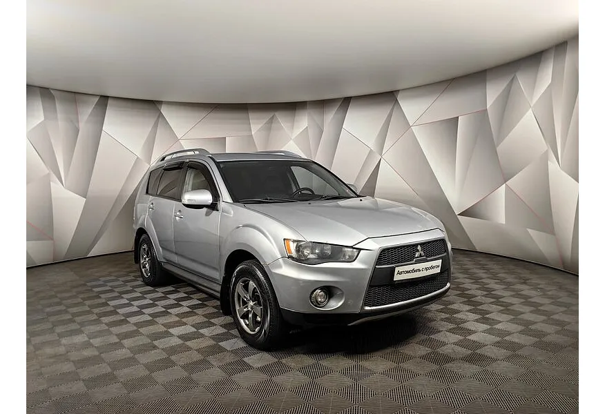 АВИЛОН - Mitsubishi Outlander 2.0 MT 2WD (147 л.с.) Серебристый - slide 1
