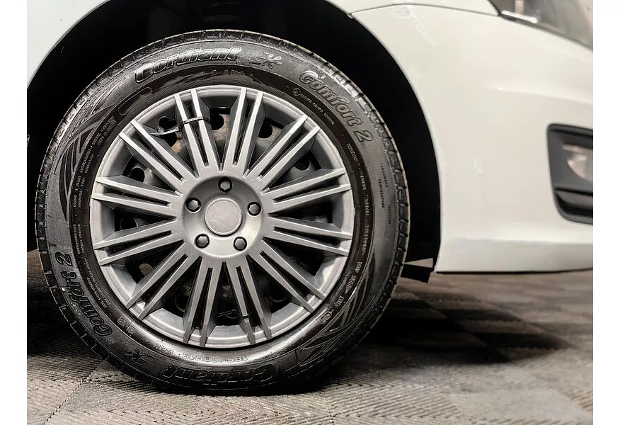 Volkswagen Polo 1.6 MT (105 л.с.) Trendline Белый в АВИЛОН. Слайд №9