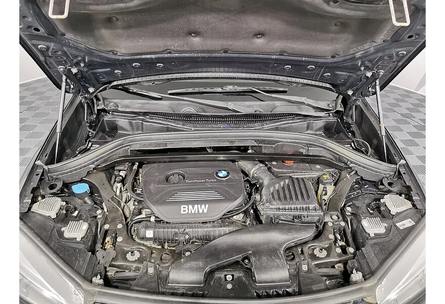 BMW X1 20i xDrive Steptronic AT (192 л.с.) Черный в АВИЛОН. Слайд №10