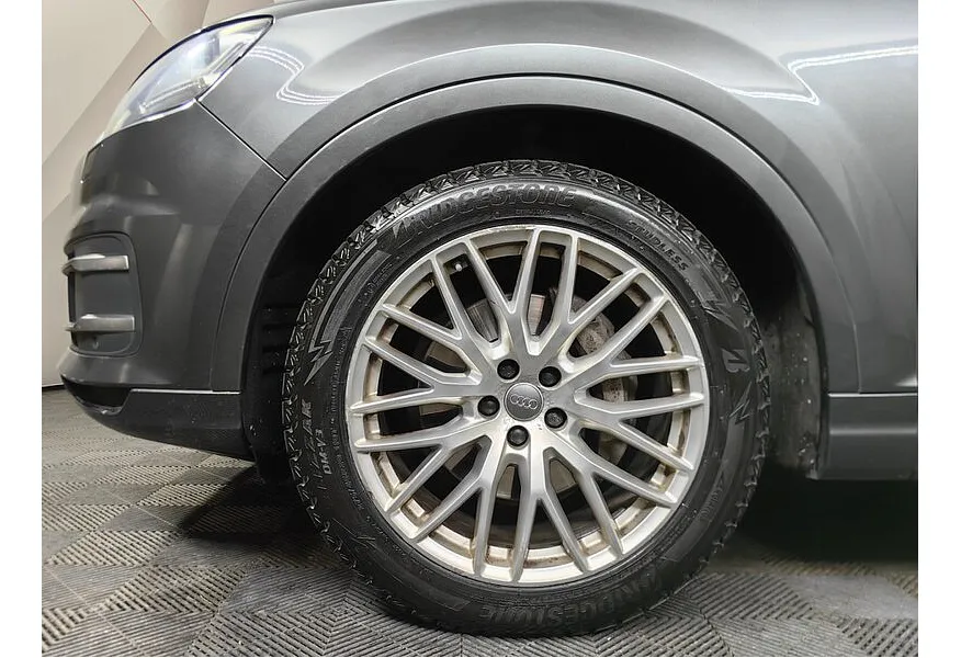 Audi Q7 3.0 TDI Tiptronic quattro (249 л.с.) Серый в АВИЛОН. Слайд №9