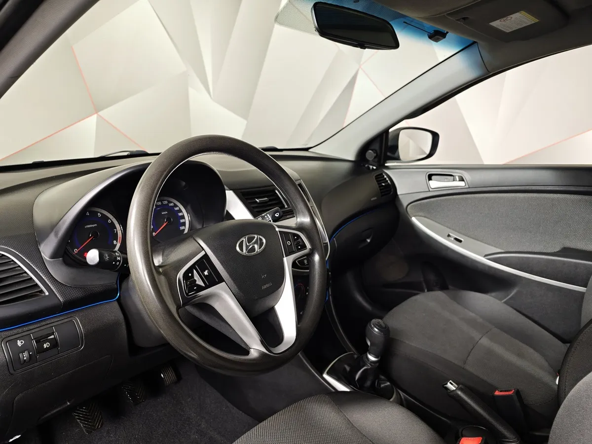 Hyundai Solaris 1.4 MT (100 л.с.) Active Plus Серый в АВИЛОН. Слайд №17