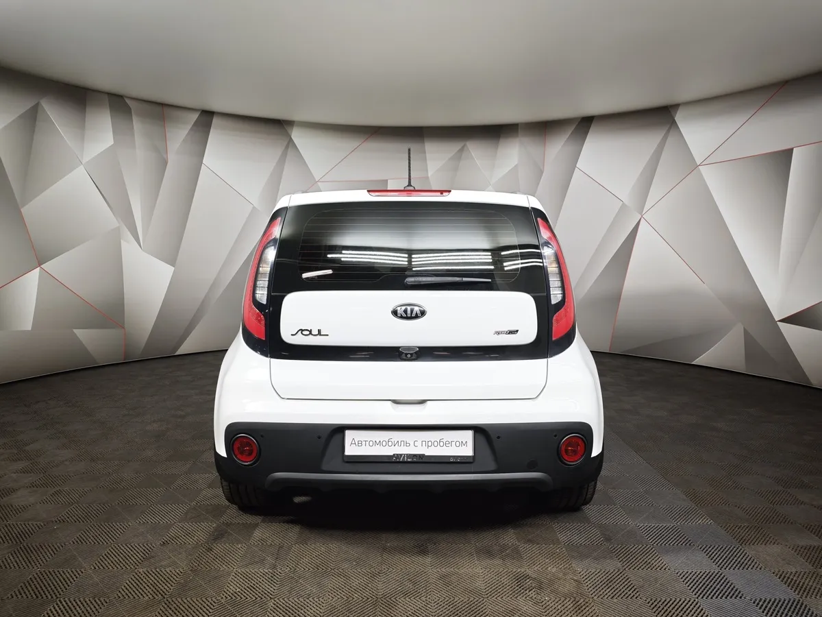 Kia Soul 1.6 AT (124 л.с.) Белый в АВИЛОН. Слайд №8