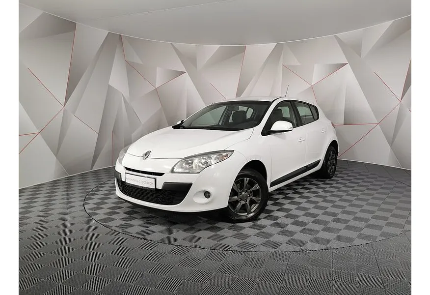 АВИЛОН - Renault Megane 1.6 MT (106 л.с.) Белый - slide 0