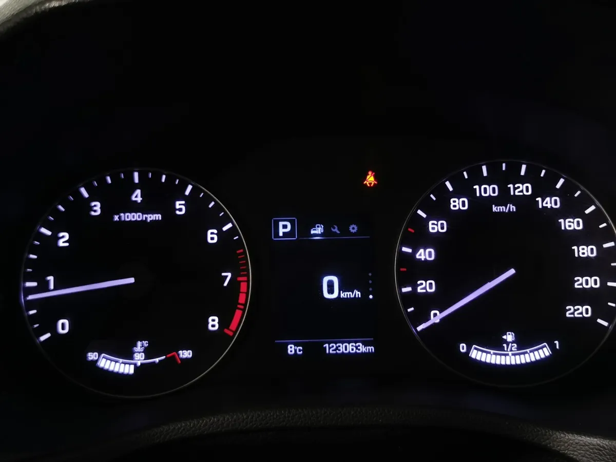 Hyundai Creta 2.0 AT (149 л.с.) Comfort + Advanced Белый в АВИЛОН. Слайд №18
