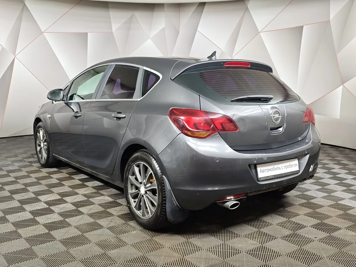Opel Astra 1.6 Turbo AT (180 л.с.) Серый в АВИЛОН. Слайд №4