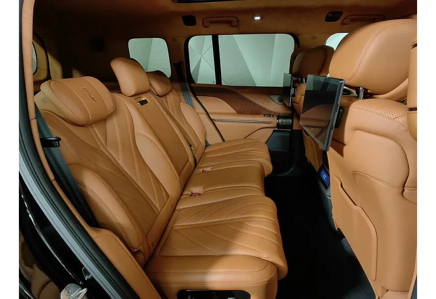 BYD Yangwang U8 2.0T PHEV AT AWD (1197 л.с.) Deluxe Edition Черный в АВИЛОН. Слайд №15