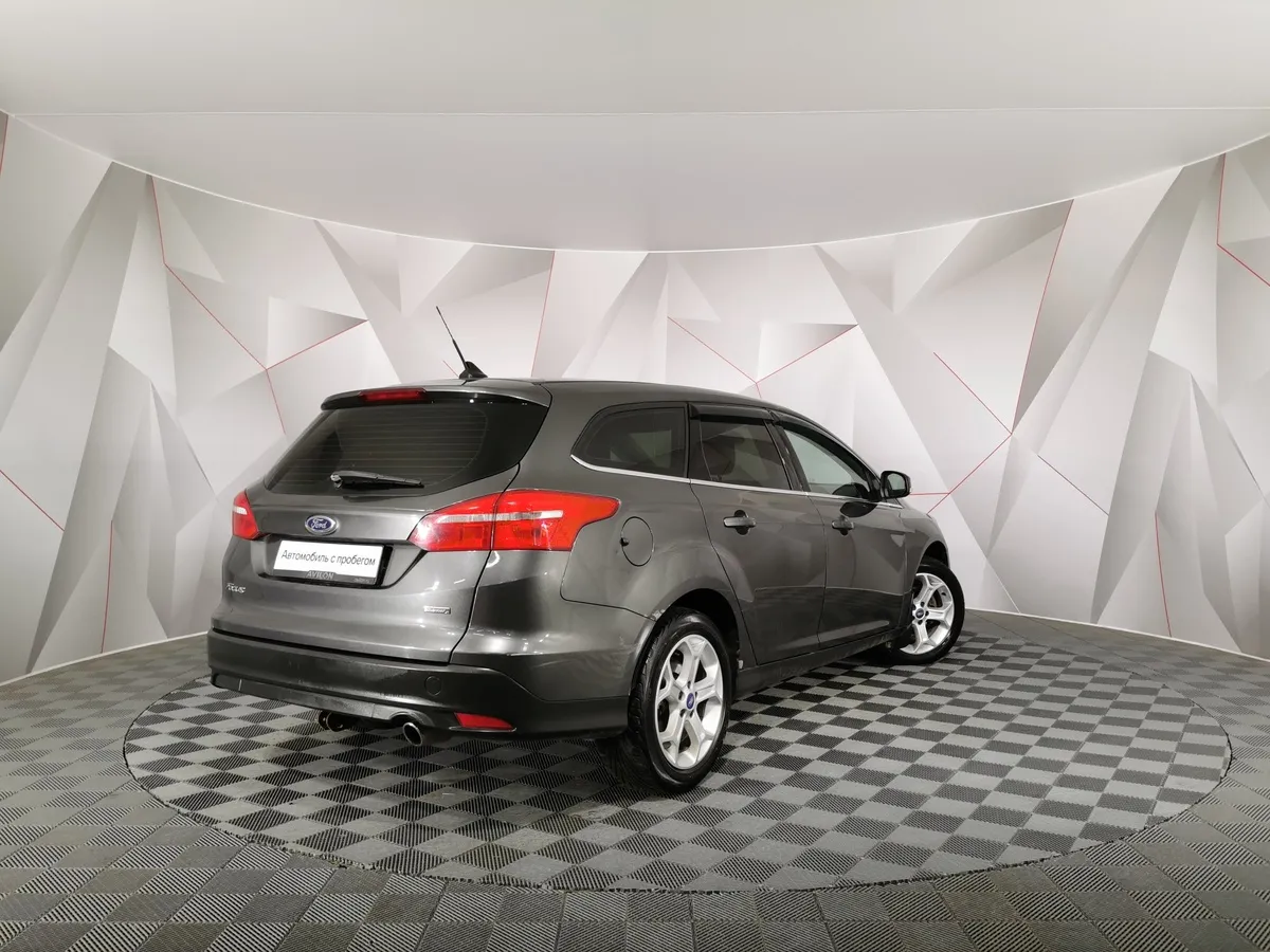 Ford Focus 1.5 EcoBoost AT (150 л.с.) Titanium Серый в АВИЛОН. Слайд №2