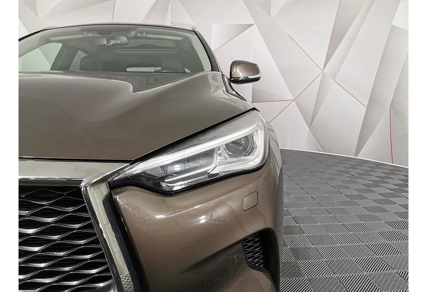 Infiniti QX50 2.0 VC-T CVT AWD (249 л.с.) Коричневый в АВИЛОН. Слайд №10