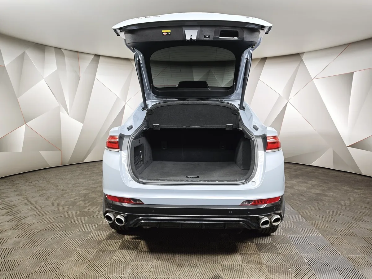 Geely Tugella 2.0 AT AWD (238 л.с.) Flagship Sport Серый в АВИЛОН. Слайд №11