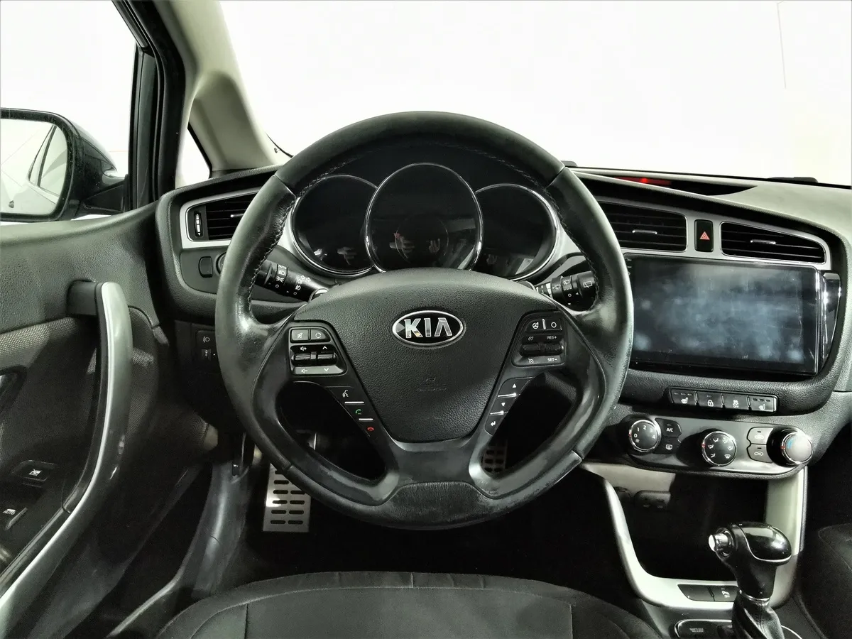 Kia Ceed 1.6 AT (129 л.с.) Серый в АВИЛОН. Слайд №19