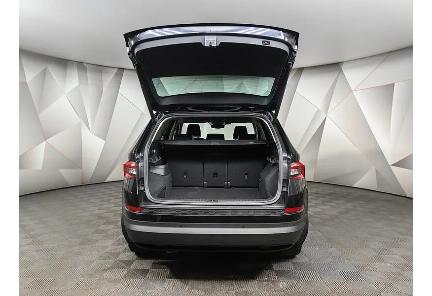 Skoda Kodiaq 2.0 TSI DSG 4X4 (180 л.с.) Черный в АВИЛОН. Слайд №12