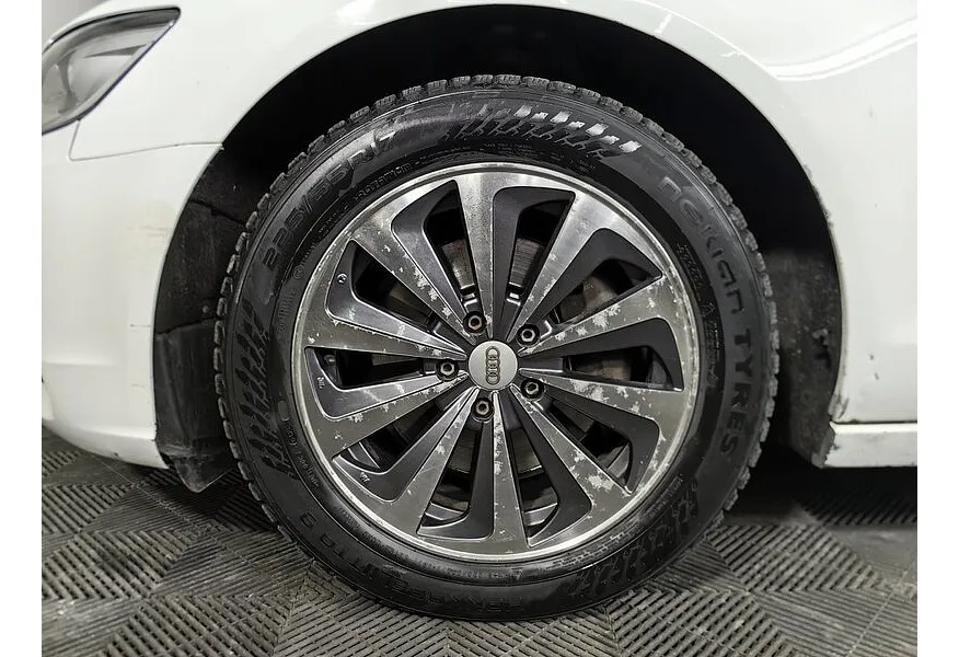 Audi A6 2.8 FSI S-tronic quattro (204 л.с.) Белый в АВИЛОН. Слайд №9