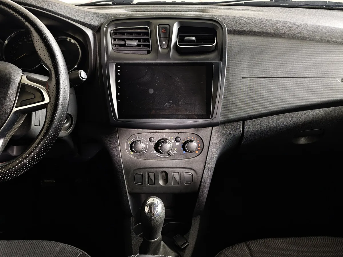 Renault Logan 1.6 MT (82 л.с.) Белый в АВИЛОН. Слайд №14
