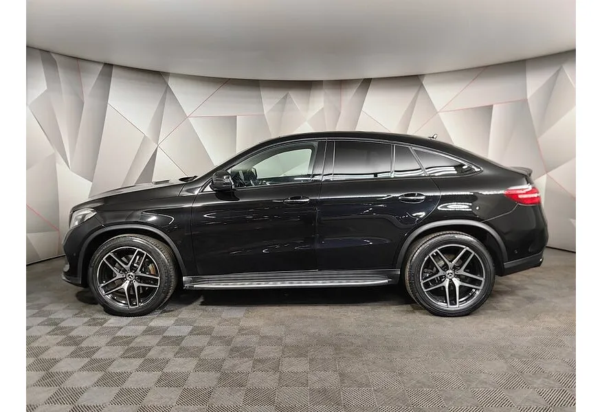 Mercedes-Benz GLE Купе 400 4MATIC 9G-TRONIC (333 л.с.) Особая серия Черный в АВИЛОН. Слайд №5