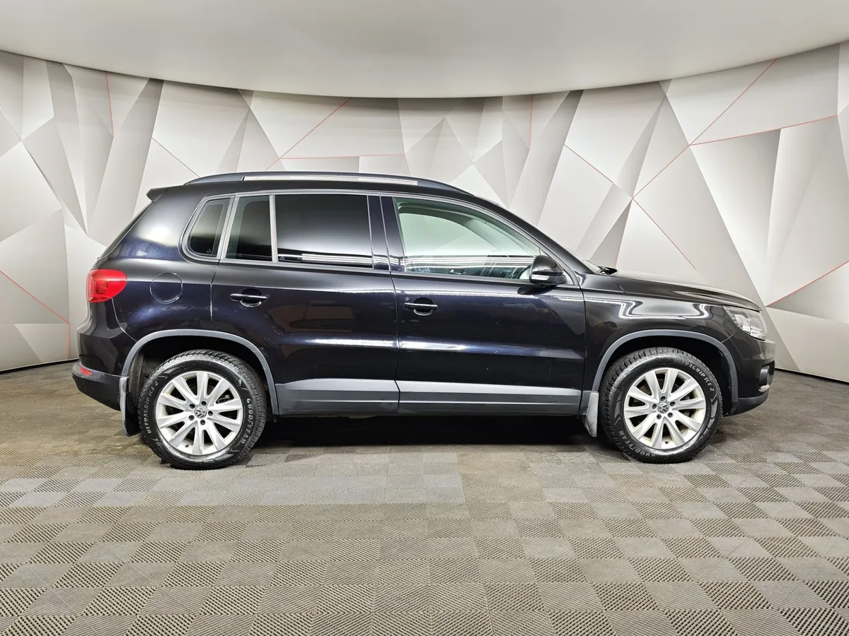Volkswagen Tiguan 2.0 TSI 4Motion AT (170 л.с.) Track & Field Черный в АВИЛОН. Слайд №6
