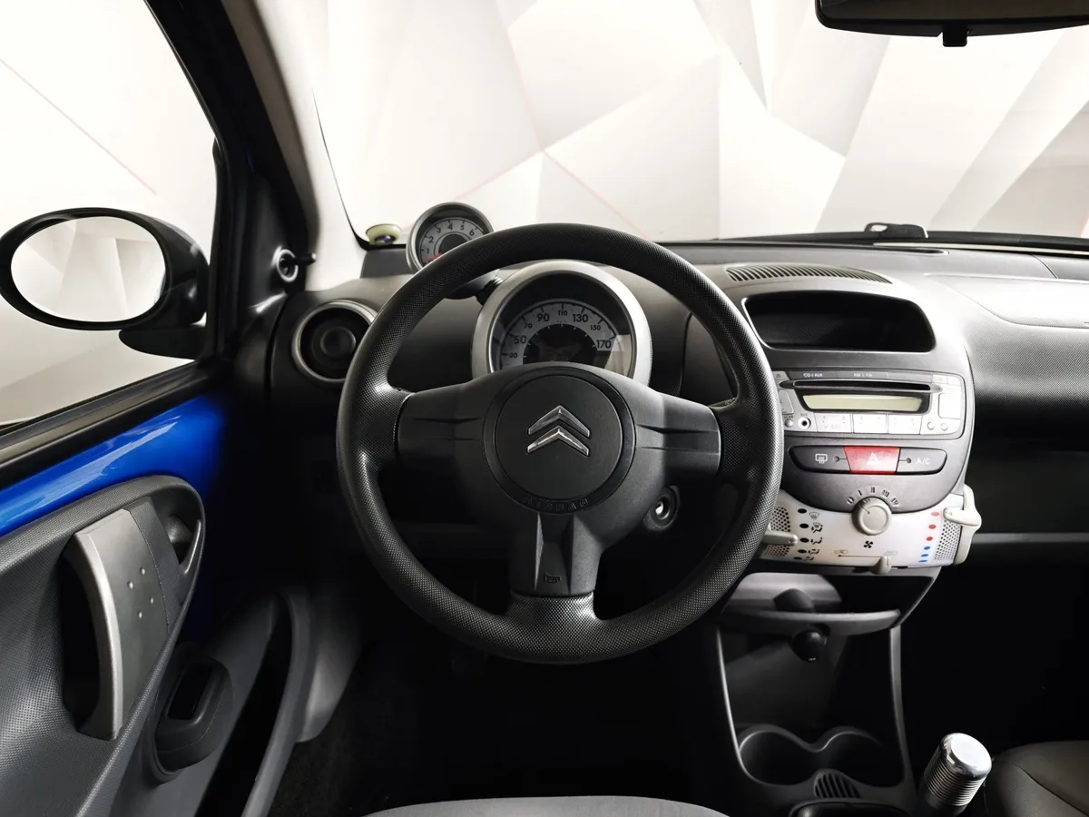 Citroen C1 1.0 MT (68 л.с.) Синий в АВИЛОН. Слайд №17