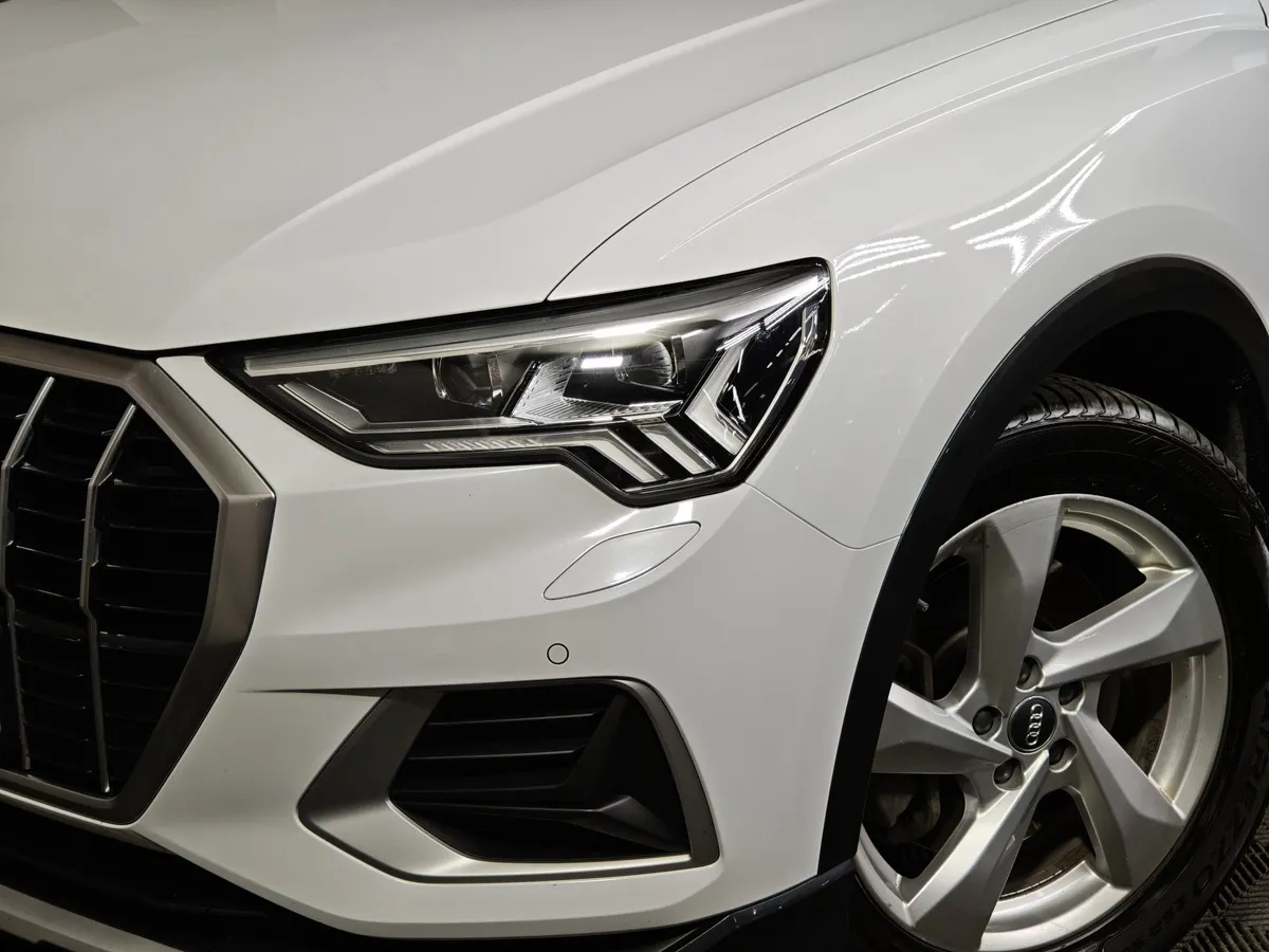 Audi Q3 2.0 TFSI S tronic quattro (180 л.с.) Design Белый в АВИЛОН. Слайд №10