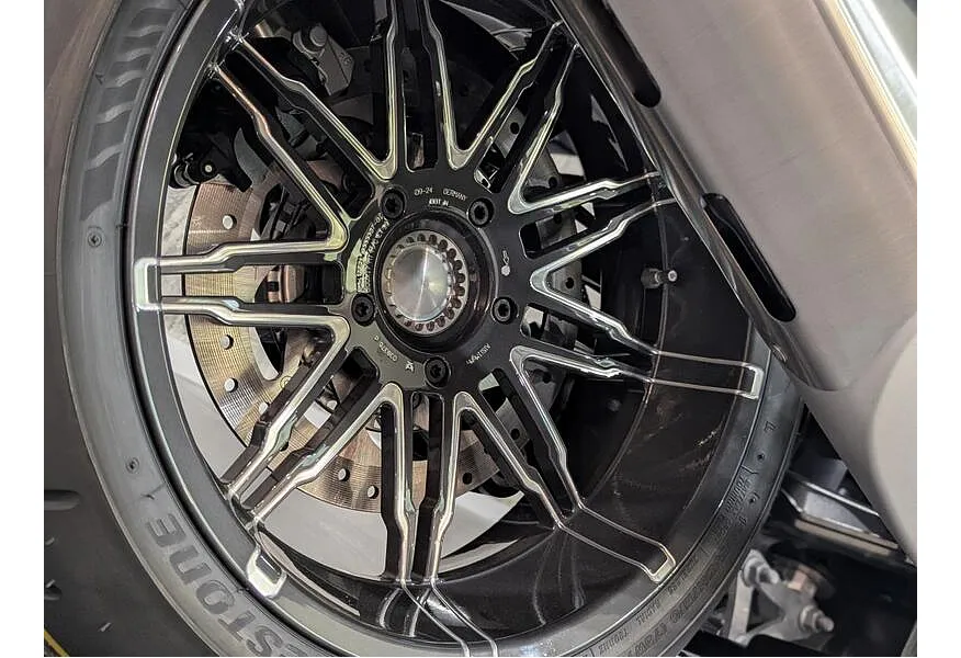 BMW Motorrad K 1600 GT K 1600 GT 1649 см³ (160) 1649 Черный в АВИЛОН. Слайд №11