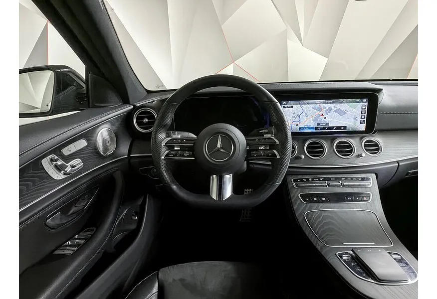 Mercedes-Benz E-Класс E 300 d 4MATIC 9G-TRONIC (249 л.с.) Sport Plus Черный в АВИЛОН. Слайд №20