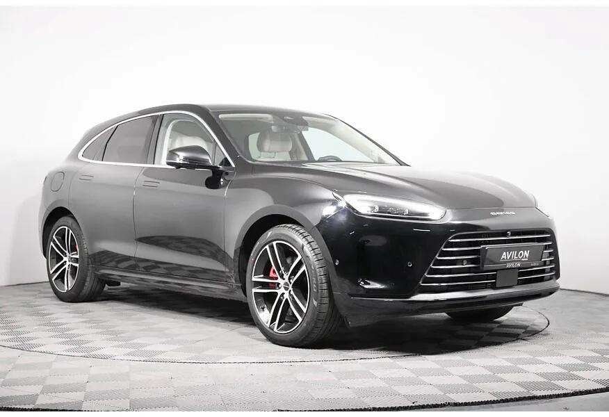 АВИЛОН - Seres M5 1.5 AT 4WD (496 л.с.) Premium Черный - slide 0
