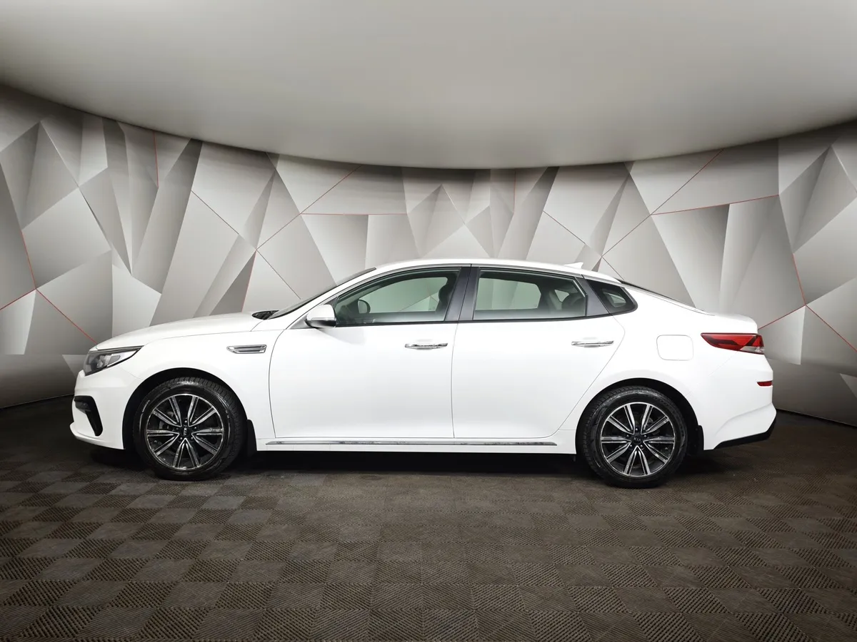 Kia Optima 2.0 AT (150 л.с.) Белый в АВИЛОН. Слайд №5