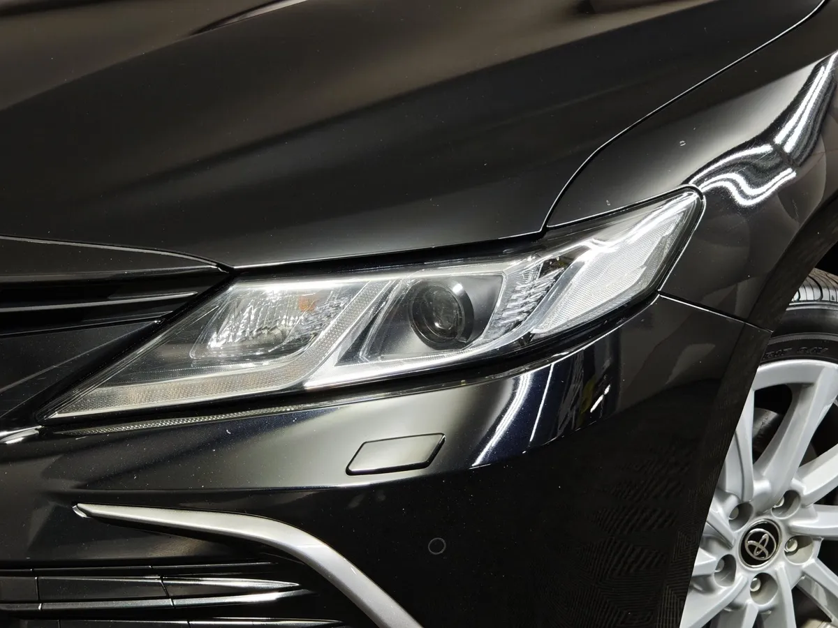 Toyota Camry 2.5 AT (200 л.с.) Черный в АВИЛОН. Слайд №10