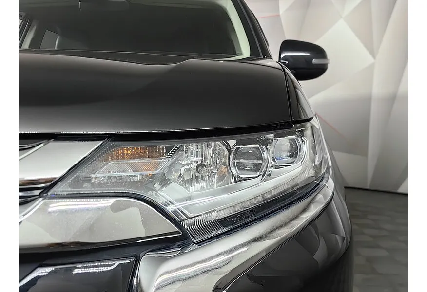 АВИЛОН - Mitsubishi Outlander 2.0 CVT 4WD (146 л.с.) Черный - slide 19