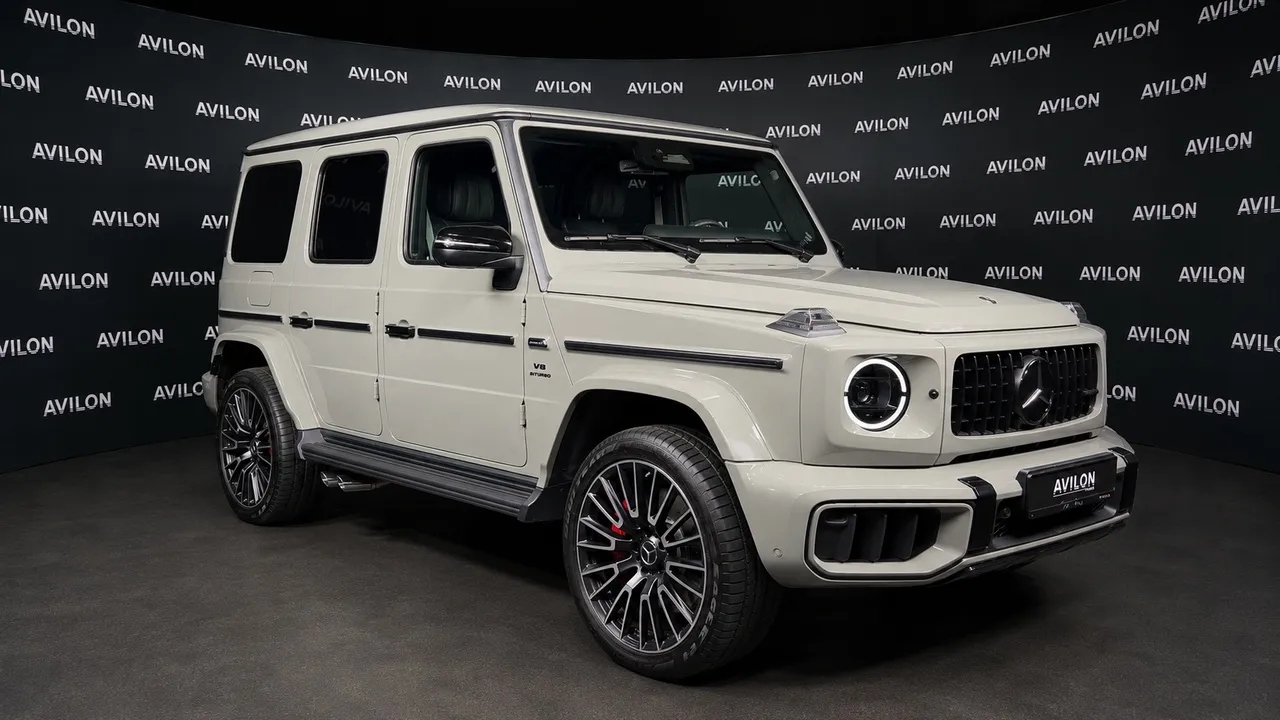 Mercedes-Benz G-Класс G 63 AMG Speedshift 4Matic (585 л.с.) Серый в АВИЛОН. Слайд №2