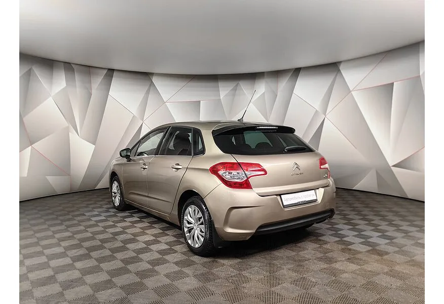 LIVE. Слайд №7