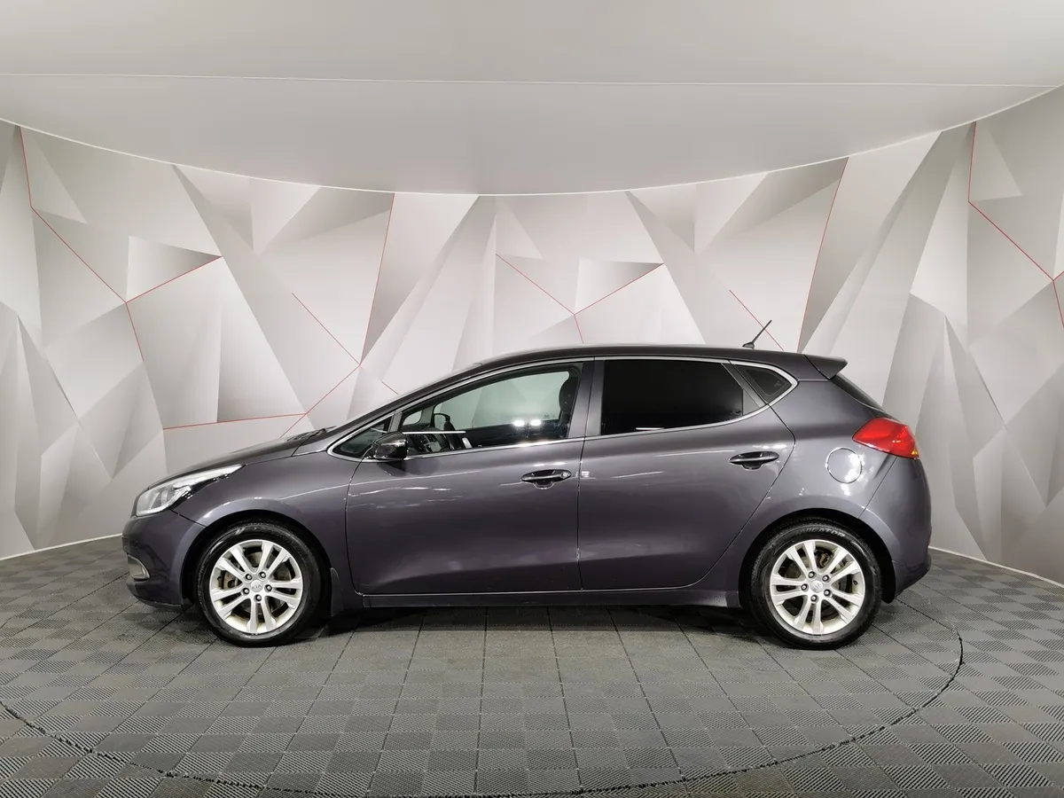 Kia Ceed 1.6 AT (129 л.с.) Серый в АВИЛОН. Слайд №5