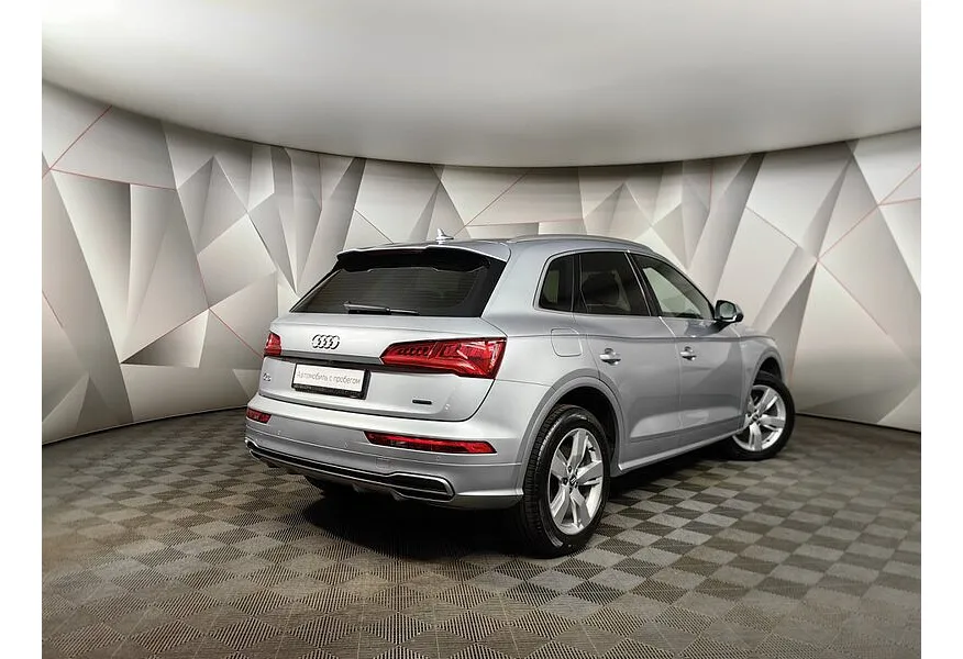 Audi Q5 2.0 TFSI S tronic quattro (249 л.с.) Sport Серебристый в АВИЛОН. Слайд №2