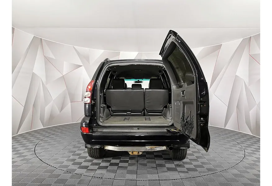 Toyota Land Cruiser Prado 4.0 AT (249 л.с.) Черный в АВИЛОН. Слайд №8