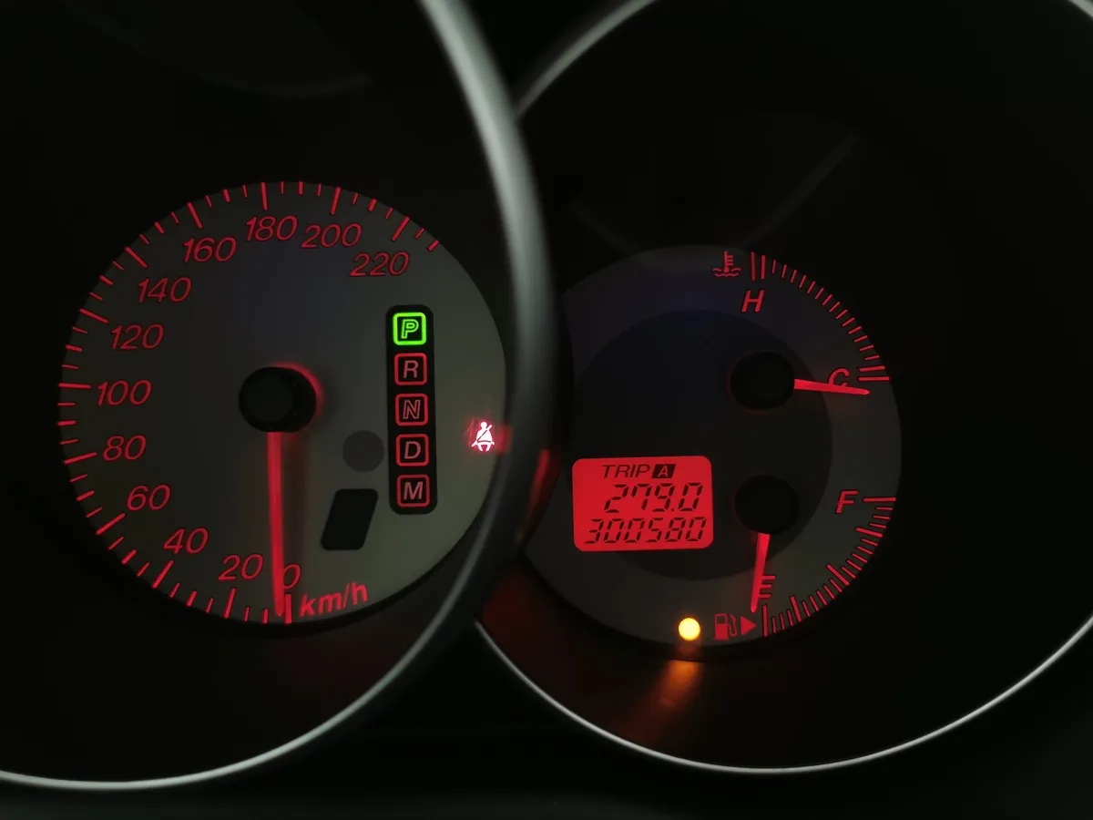 Mazda 3 1.6 AT (105 л.с.) Зеленый в АВИЛОН. Слайд №16