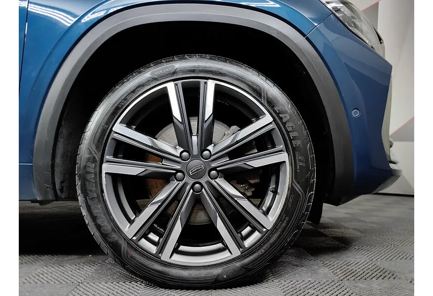 Geely Monjaro 2.0T 8AT 4WD (238 л.с.) Exclusive Синий в АВИЛОН. Слайд №9