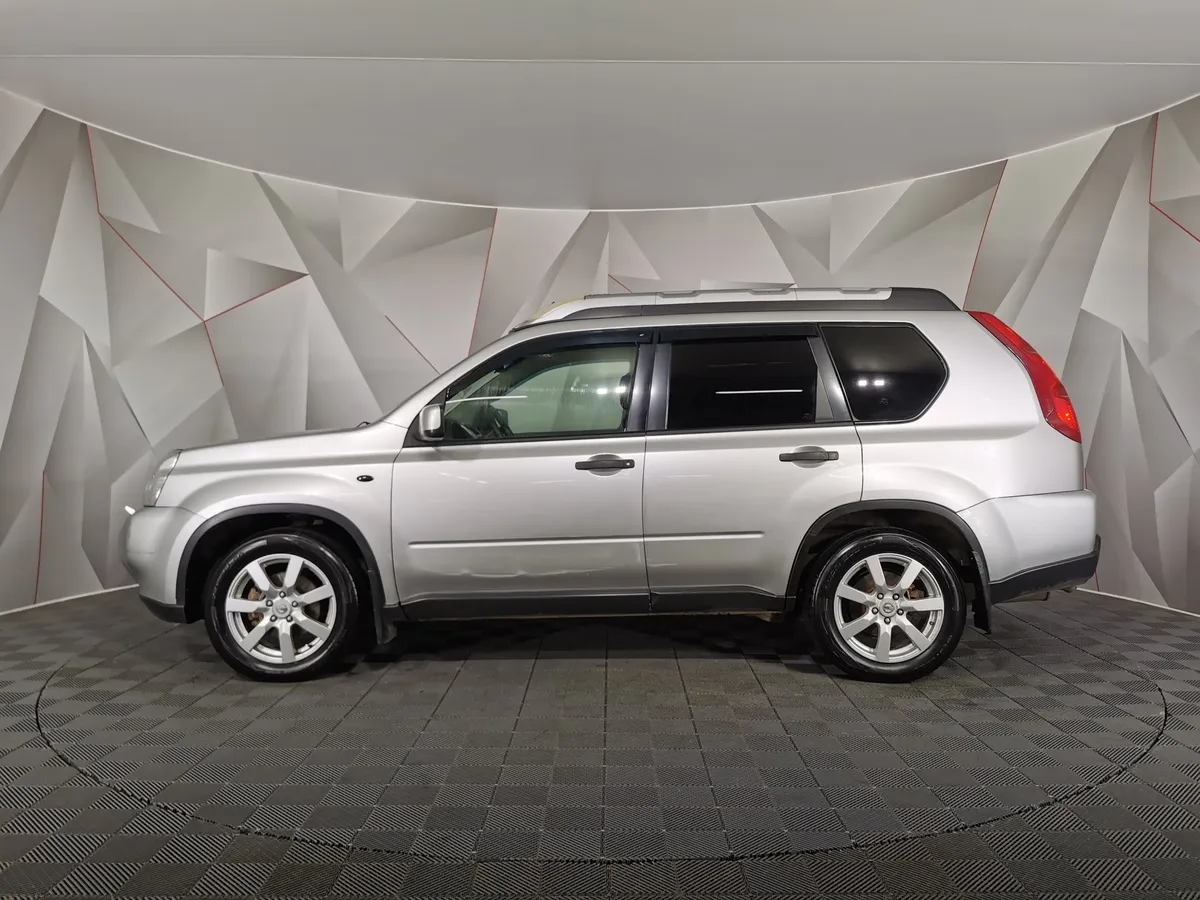 Nissan X-Trail 2.0 CVT AWD (141 л.с.) Серебристый в АВИЛОН. Слайд №5