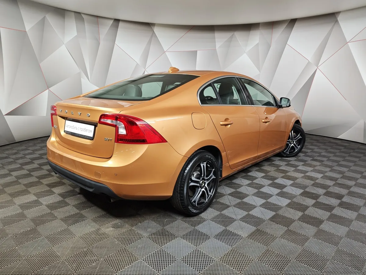 Volvo S60 2.0T Turbo Powershift (203 л.с.) Summum Золотой в АВИЛОН. Слайд №2