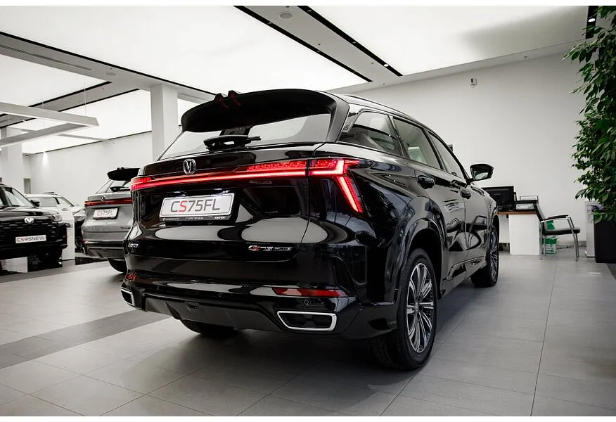 Changan CS75PLUS 2.0 AT (223 л.с.) Tech Черный в АВИЛОН. Слайд №7