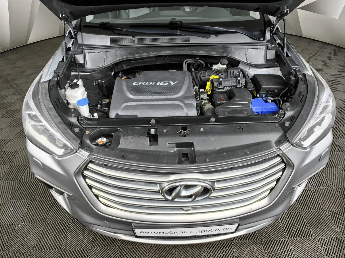 Hyundai Santa Fe 2.2 CRDi AT 4WD (200 л.с.) Style Серебристый в АВИЛОН. Слайд №11