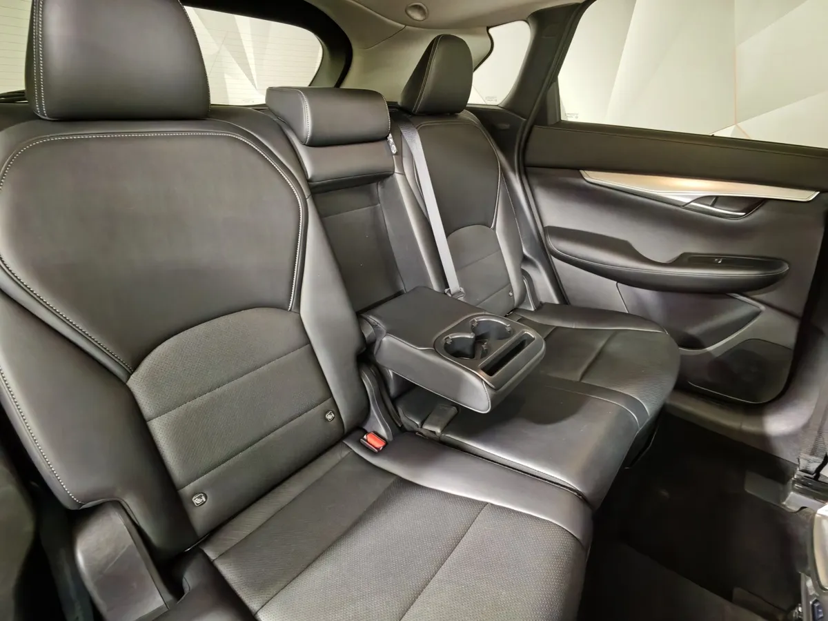 Infiniti QX50 2.0 VC-T CVT AWD (249 л.с.) Черный в АВИЛОН. Слайд №16