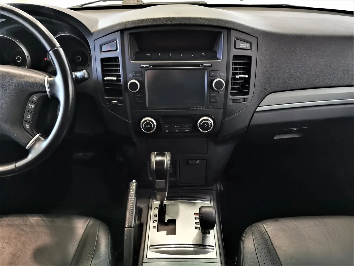 Mitsubishi Pajero 3.0 AT AWD (178 л.с.) Белый в АВИЛОН. Слайд №14