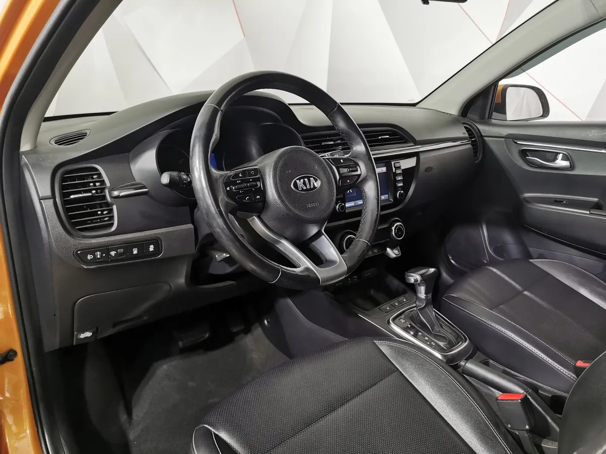 Kia Rio 1.6 AT (123 л.с.) Оранжевый в АВИЛОН. Слайд №18