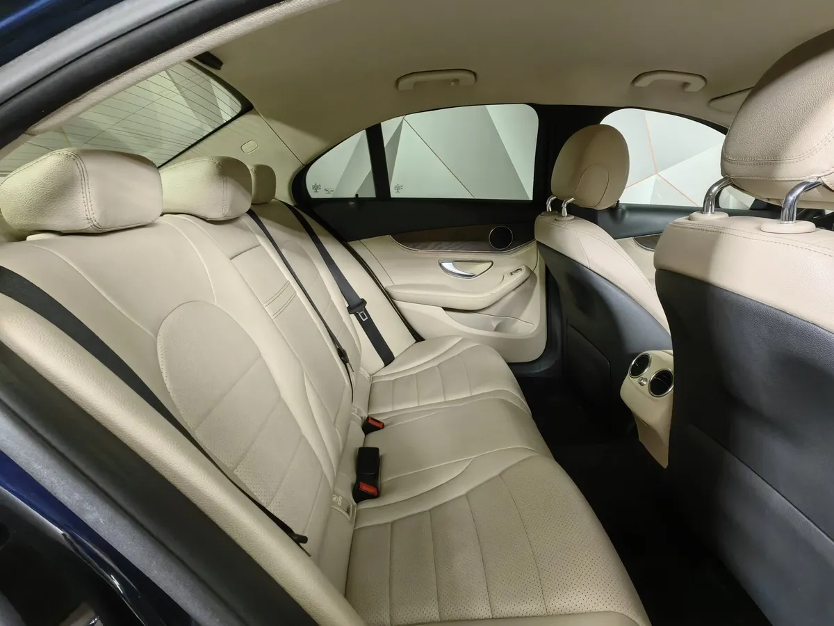 Mercedes-Benz C-Класс C 200 4Matic 9G-Tronic (184 л.с.) Особая серия Синий в АВИЛОН. Слайд №16