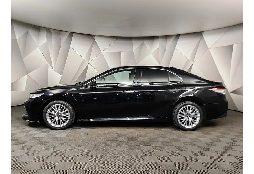Toyota Camry 3.5 AT (249 л.с.) Черный в АВИЛОН. Слайд №3