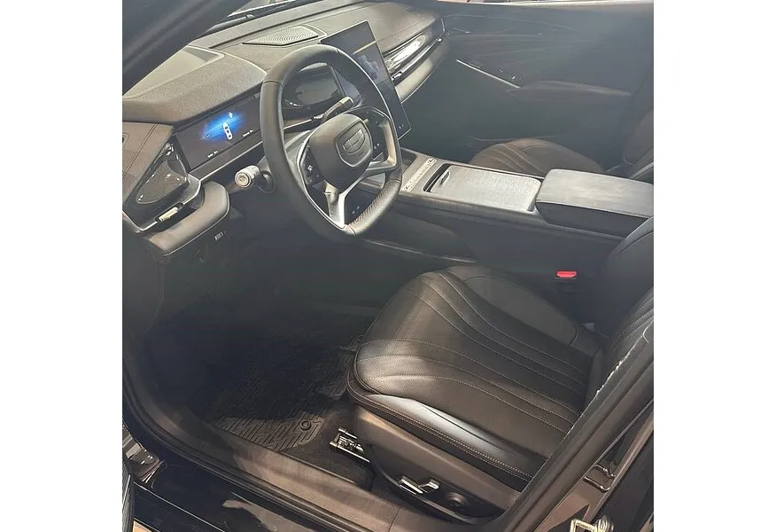 Geely Preface 2.0T 7DCT FWD (150 л.с.) Флагман Черный в АВИЛОН. Слайд №7