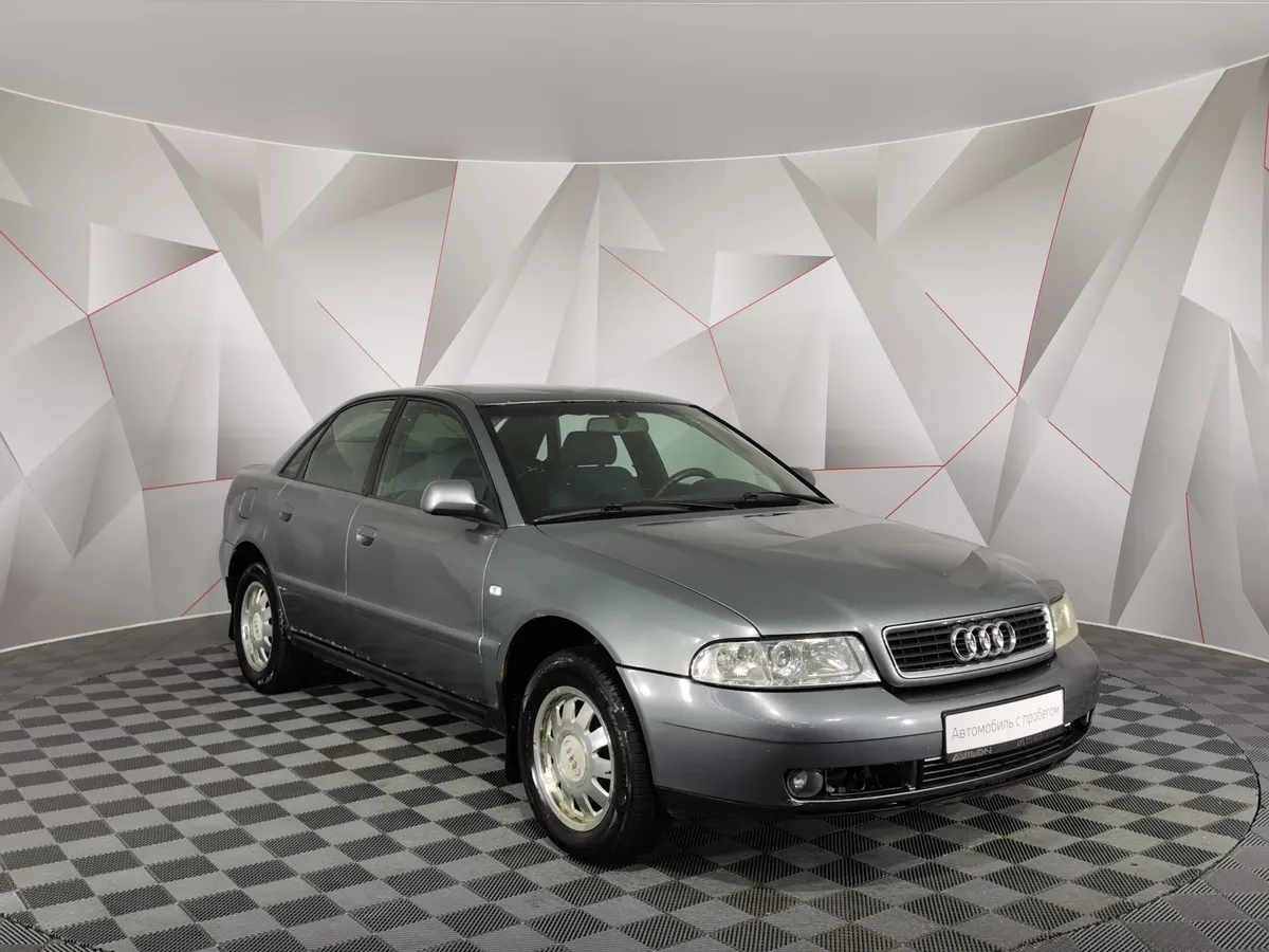 Audi A4 1.6 MT (101 л.с.) Белый в АВИЛОН. Слайд №3