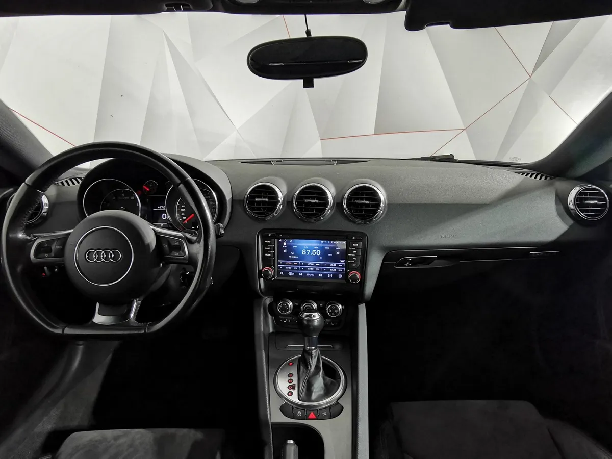 Audi TT 2.0 TFSI quattro S tronic (211 л.с.) Красный в АВИЛОН. Слайд №11