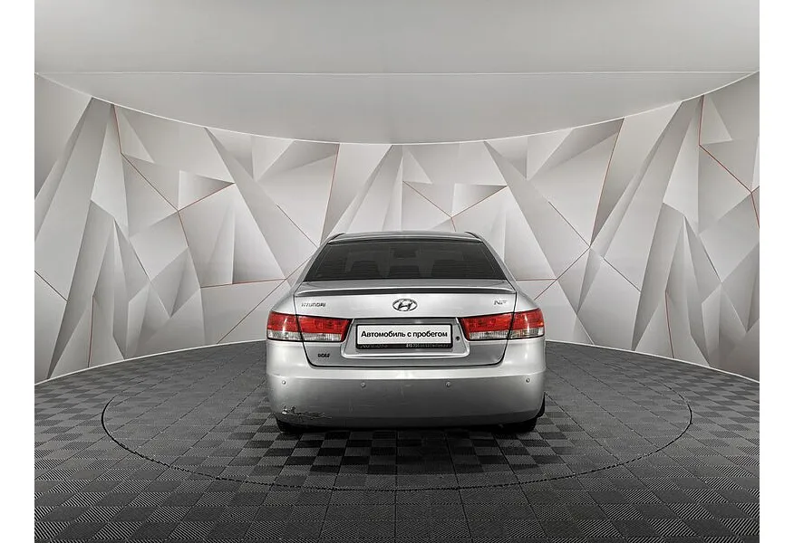 Hyundai Sonata 2.0 MT (144 л.с.) Серебристый в АВИЛОН. Слайд №8